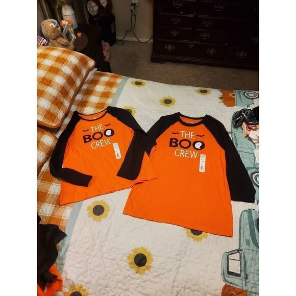 NWT CELEBRATE HALLOWEEN THE BOO CREW TSHIRT - Picture 2 of 3